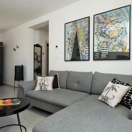 Grey Apartment *